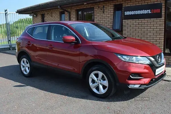 Used Nissan Qashqai Acenta Premium 2021 Red SUV