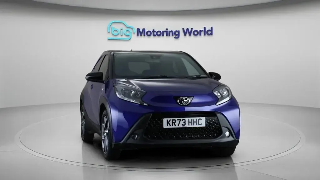 Used Toyota Aygo X 72 HP (52 kW) 2023 Blue SUV