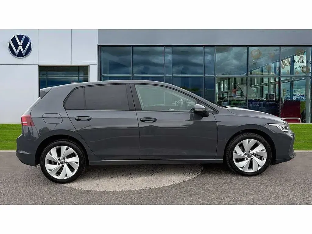 Used VW Golf VIII 204 HP (150 kW) 2025