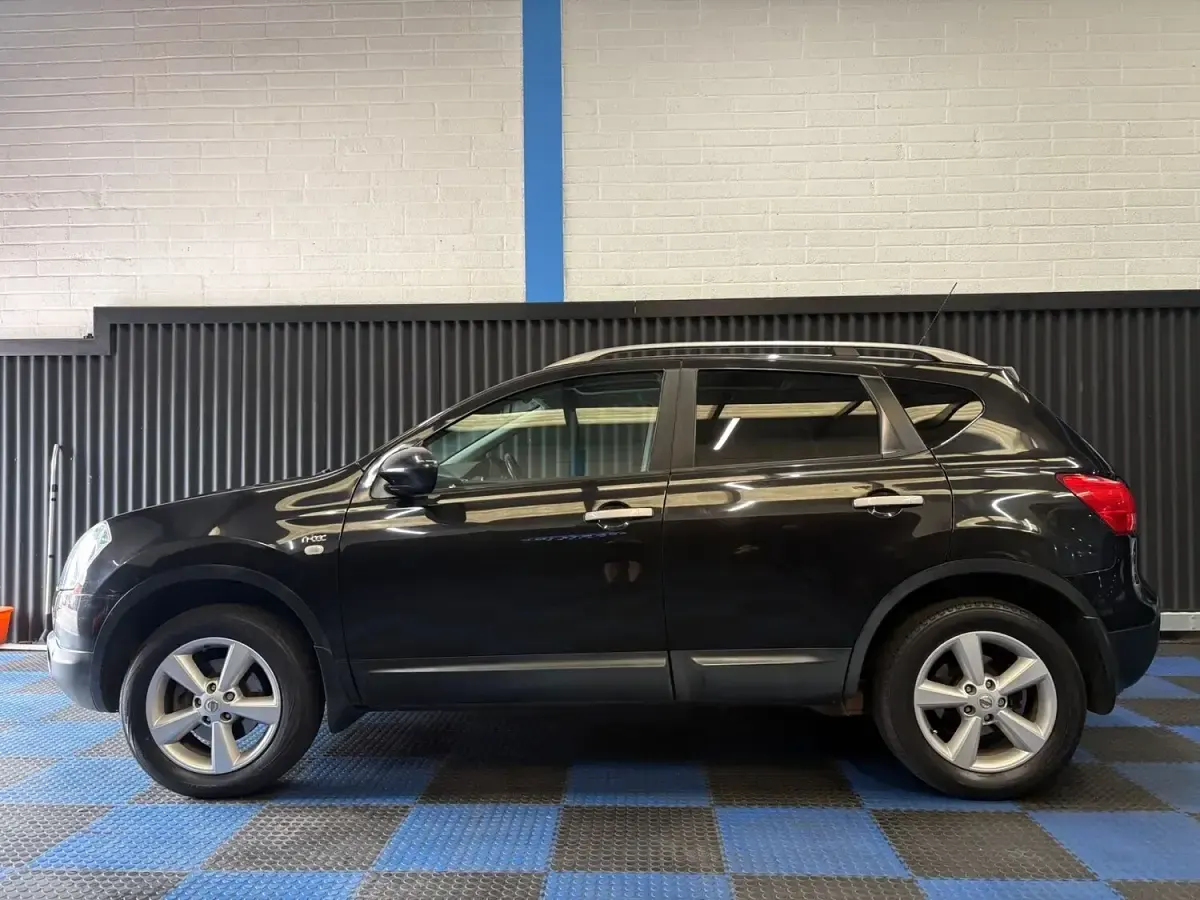 Usado Nissan Qashqai N-TEC 110 CV (80 kW) 2009 Negro SUV