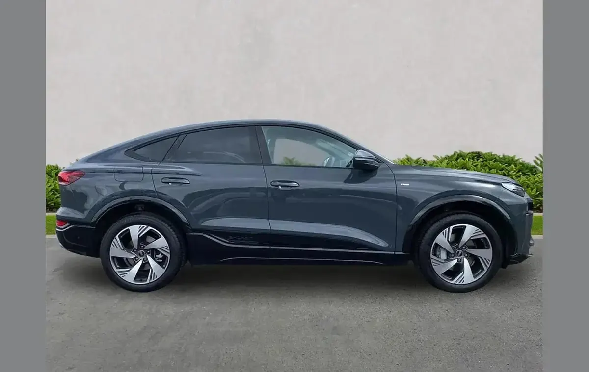 Used Audi Q6 e-tron S-Line 182 kW (248 HP) 2025 Other SUV
