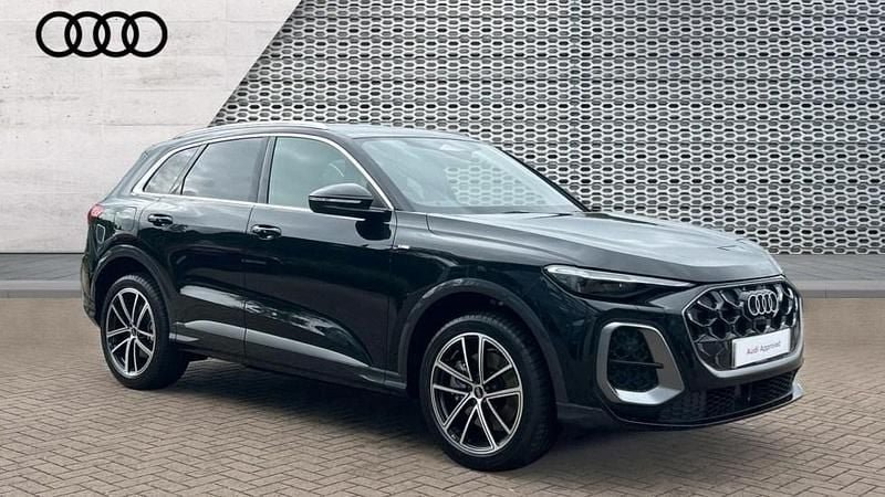 Black Used 2025 Audi Q5 S-Line SUV | £47,990 - Image 1/4