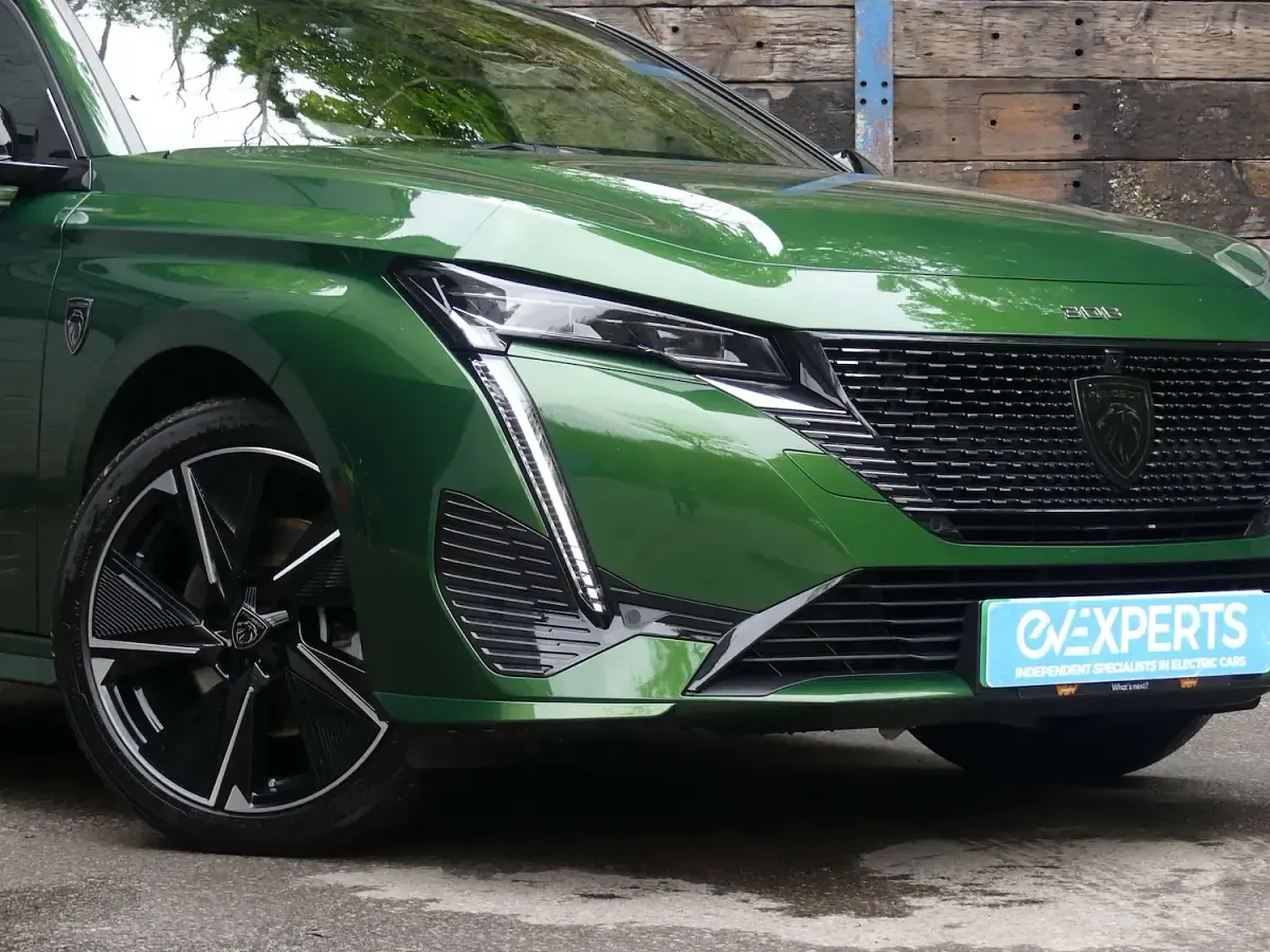 Used Peugeot e-308 GTi 114 kW (156 HP) 2024 Green Hatchback