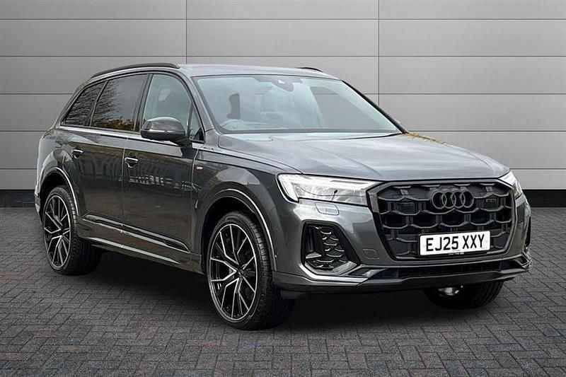 Daytona grey Used 2025 Audi Q7 Black Edition SUV | £60,150 (Expensive) - Image 1/4