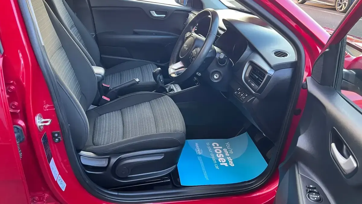 Used Kia Stonic 99 HP (72 kW) 2021 Red SUV