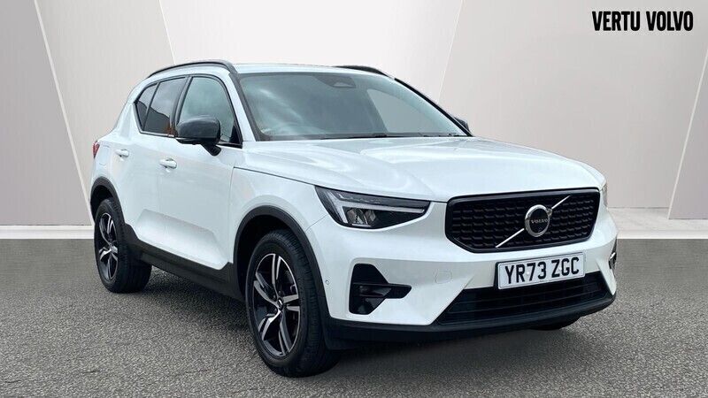 Used 2023 Volvo XC40 Plus SUV | £29,641 (A bit pricey) - Image 1/4