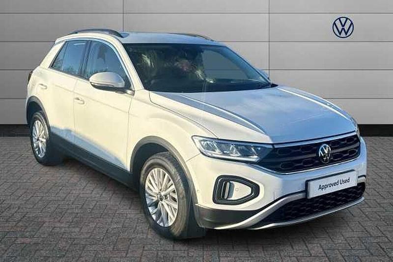 White Used 2022 VW T-Roc Life SUV | £16,650 (Fair price) - Image 1/4