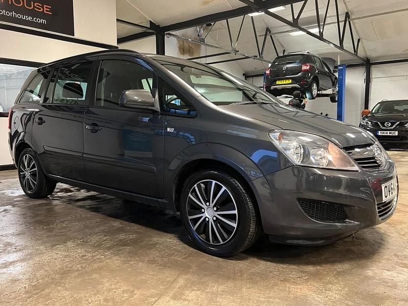 Used Vauxhall Zafira 120 HP (88 kW) 2014 Grey MPV