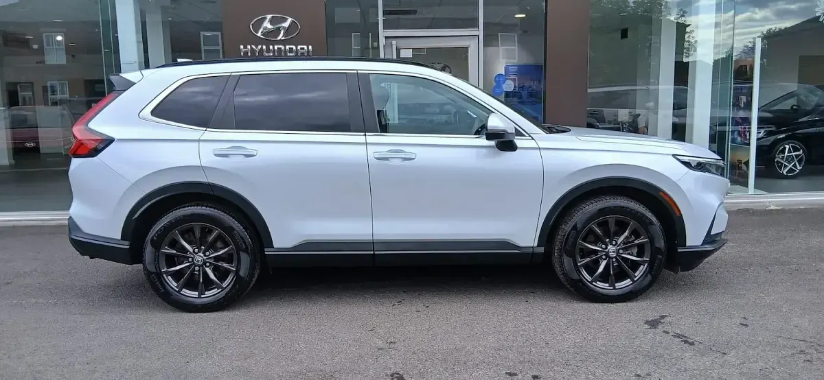 Used Honda CR-V Advance 184 HP (135 kW) 2024 White SUV