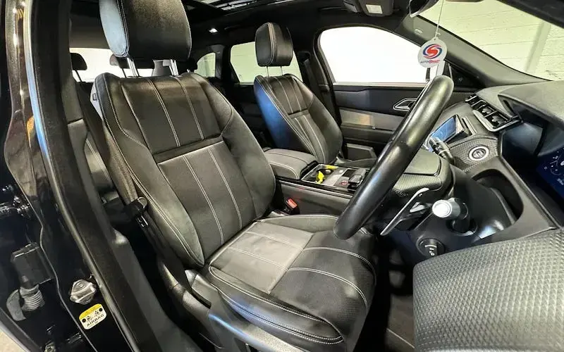 Used Land Rover Range Rover Velar 204 HP (150 kW) 2022 Black SUV
