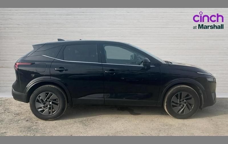 Used Nissan Qashqai Acenta Premium 155 HP (114 kW) 2022 Black SUV