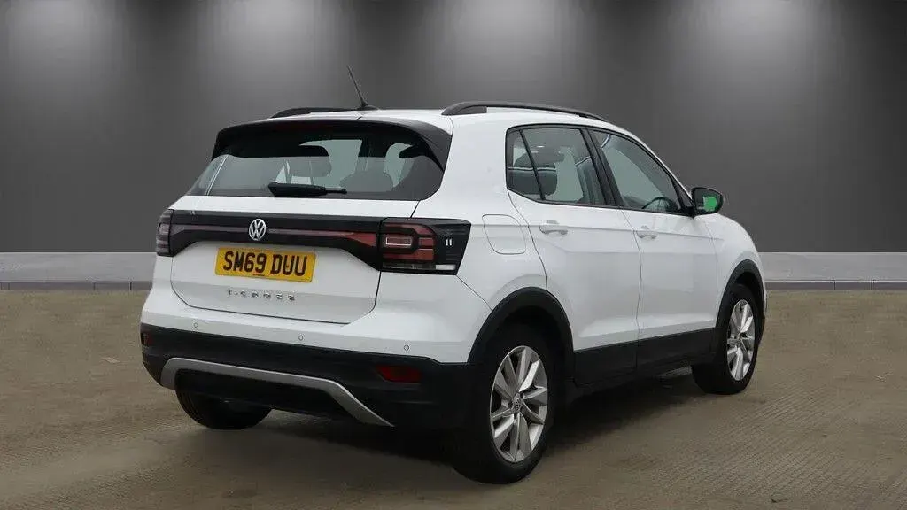 Used VW T-Cross SE 95 HP (69 kW) 2019 White SUV