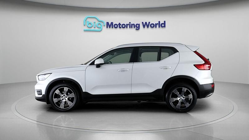 Used Volvo XC40 Inscription 163 HP (119 kW) 2020 White SUV
