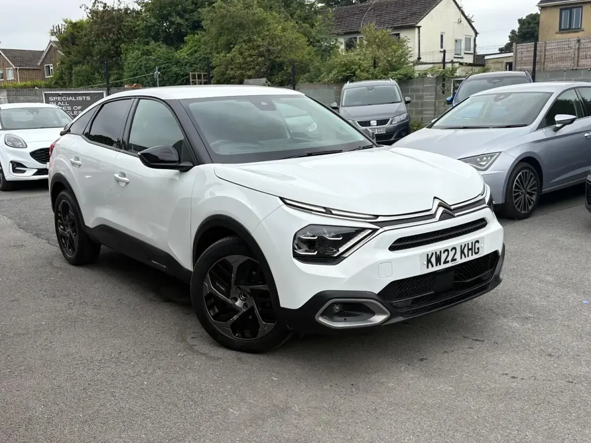 Used Citroën C4 PureTech 2022 White Hatchback