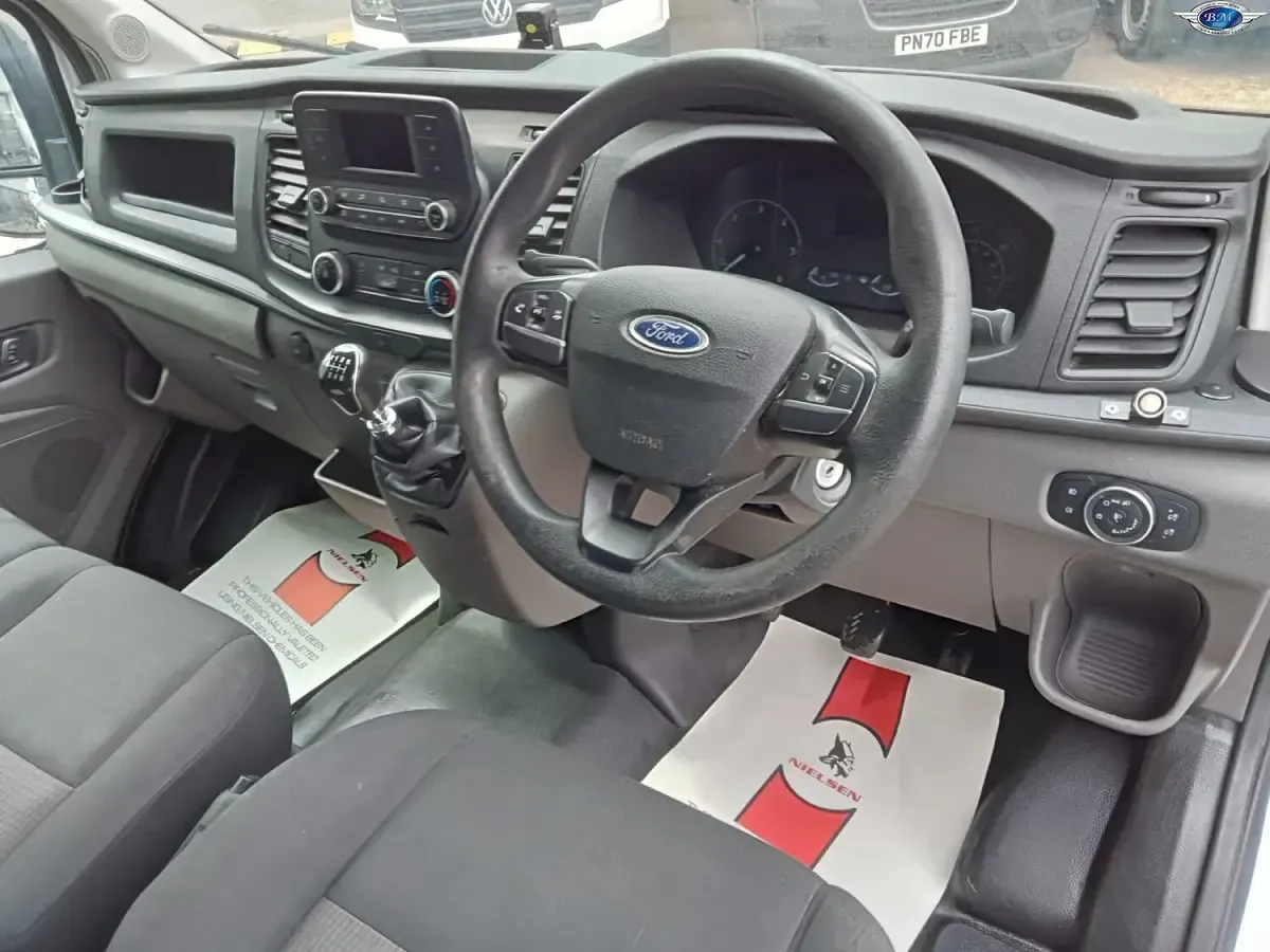 Used Ford Transit 130 HP (95 kW) 2022 White Van