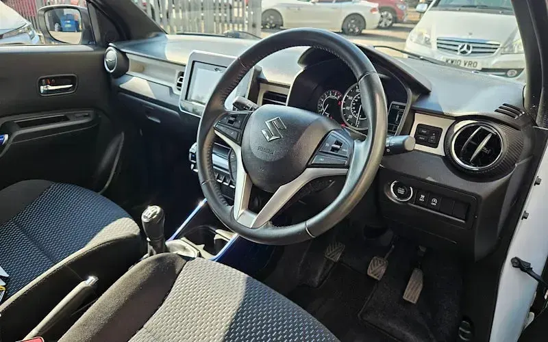 Used Suzuki Ignis SZ5 83 HP (61 kW) 2020 White SUV