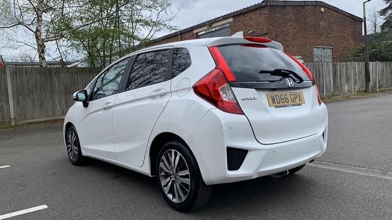Used Honda Jazz EX 101 HP (74 kW) 2017 White Hatchback