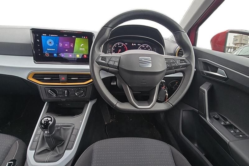 Used Seat Arona SE Technology 94 HP (69 kW) 2022 Red SUV