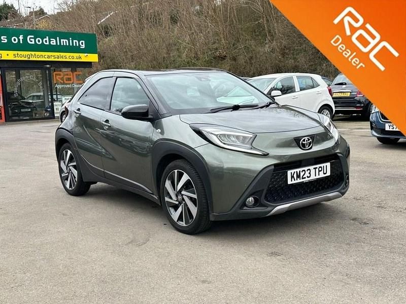 Used Toyota Aygo X 72 HP (52 kW) 2023 Green SUV