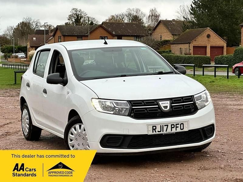 White Used 2017 Dacia Sandero Ambiance Hatchback | £2,998 (Good price) - Image 1/4