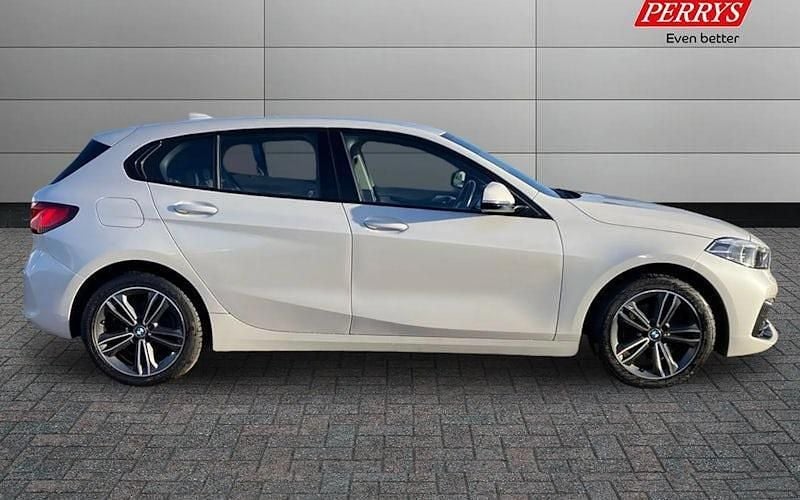 Used BMW 118 Sport Line 140 HP (102 kW) 2020 Hatchback