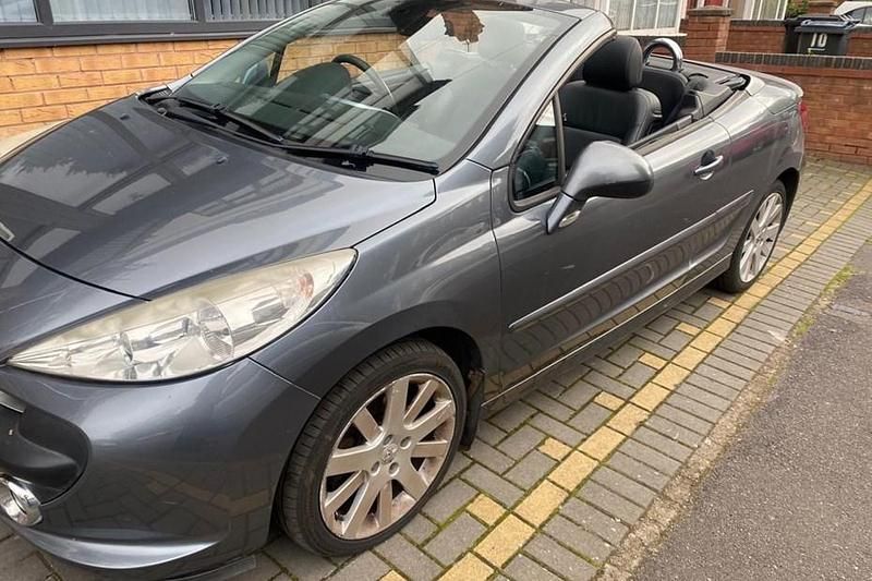 Used 2009 Peugeot 207 CC Cabriolet | £1,695 (Fair price) - Image 1/1