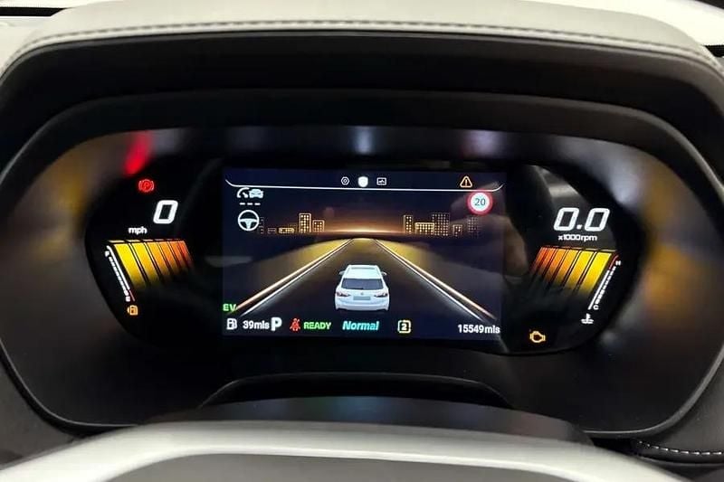 Used MG ZS Trophy 196 HP (144 kW) 2024 Tri coat  dynamic red SUV