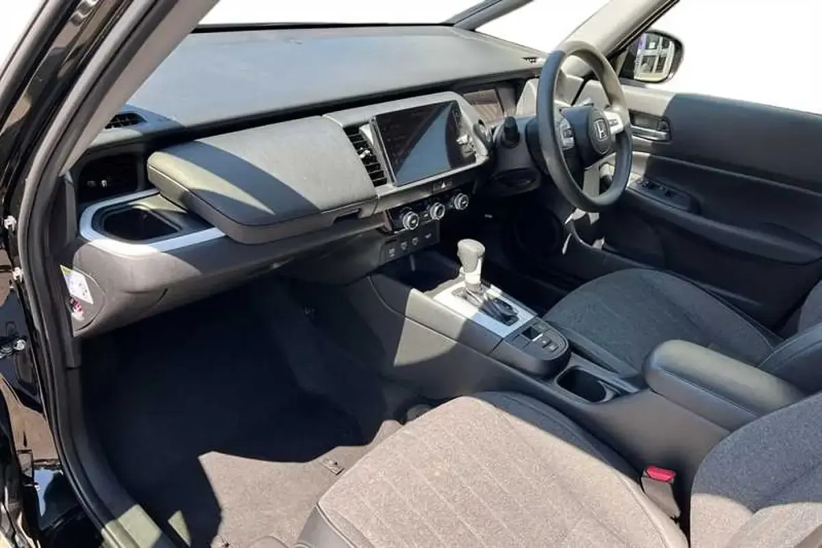 Used Honda Jazz Hybrid 109 HP (80 kW) 2021 Crystal black Hatchback