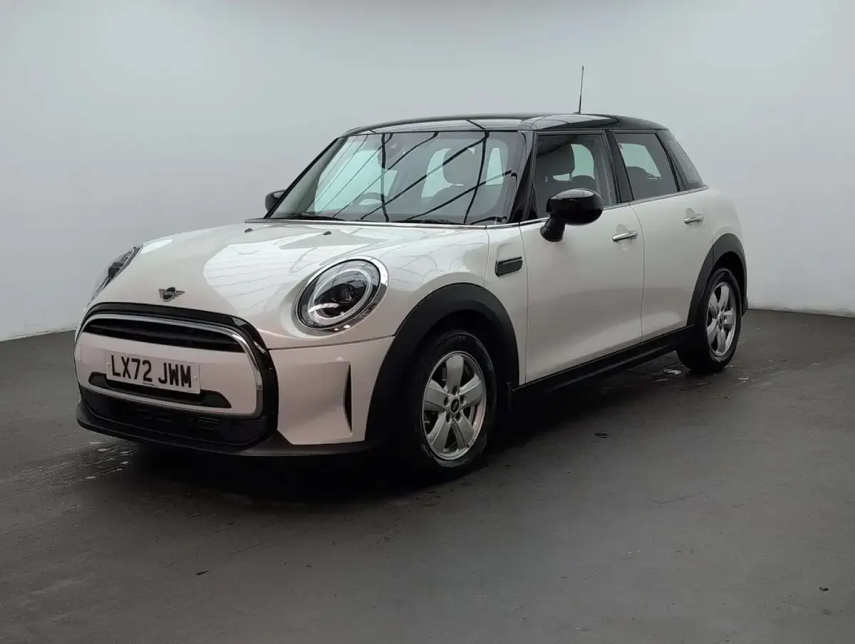 Used Mini Cooper Classic 2023 White Hatchback