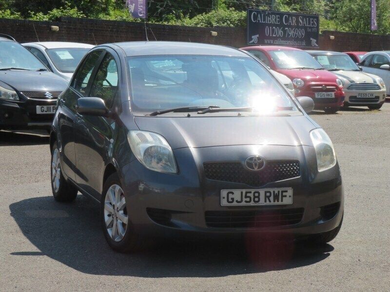 Grey Used 2008 Toyota Yaris Hatchback | £2,495 (Fair price) - Image 1/4