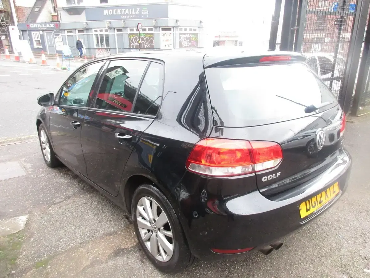 Used VW Golf VII Match 122 HP (89 kW) 2012 Black Hatchback