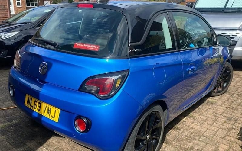 Second-hand Vauxhall Adam 69 CP (50 kW) 2019 Albastru Hatchback