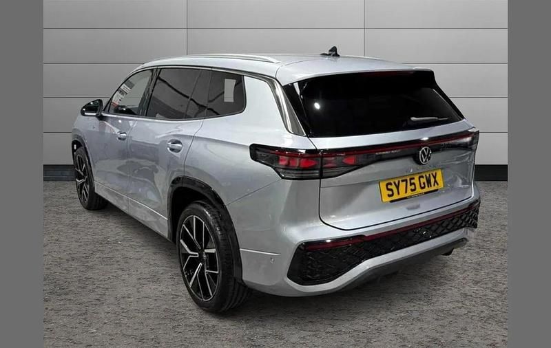 Begagnad VW Tayron R-line 148 HK (108 kW) 2025 Silver SUV