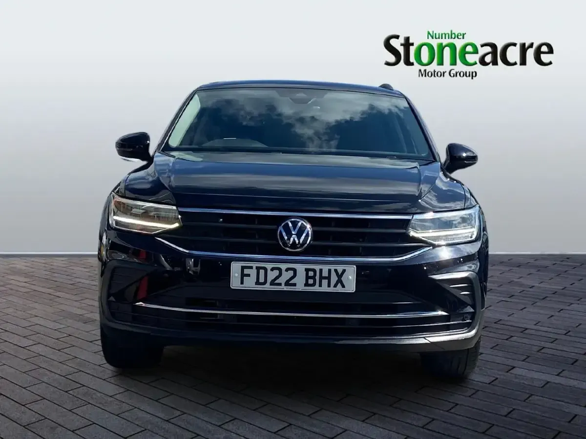 Used VW Tiguan Life 150 HP (110 kW) 2022 Black SUV