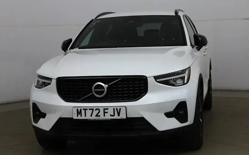 Used Volvo XC40 Plus 163 HP (119 kW) 2026 SUV