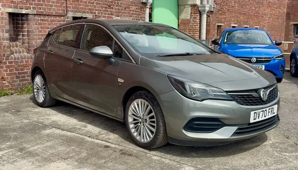 Used Vauxhall Astra Elite 145 HP (106 kW) 2020 Grey Hatchback