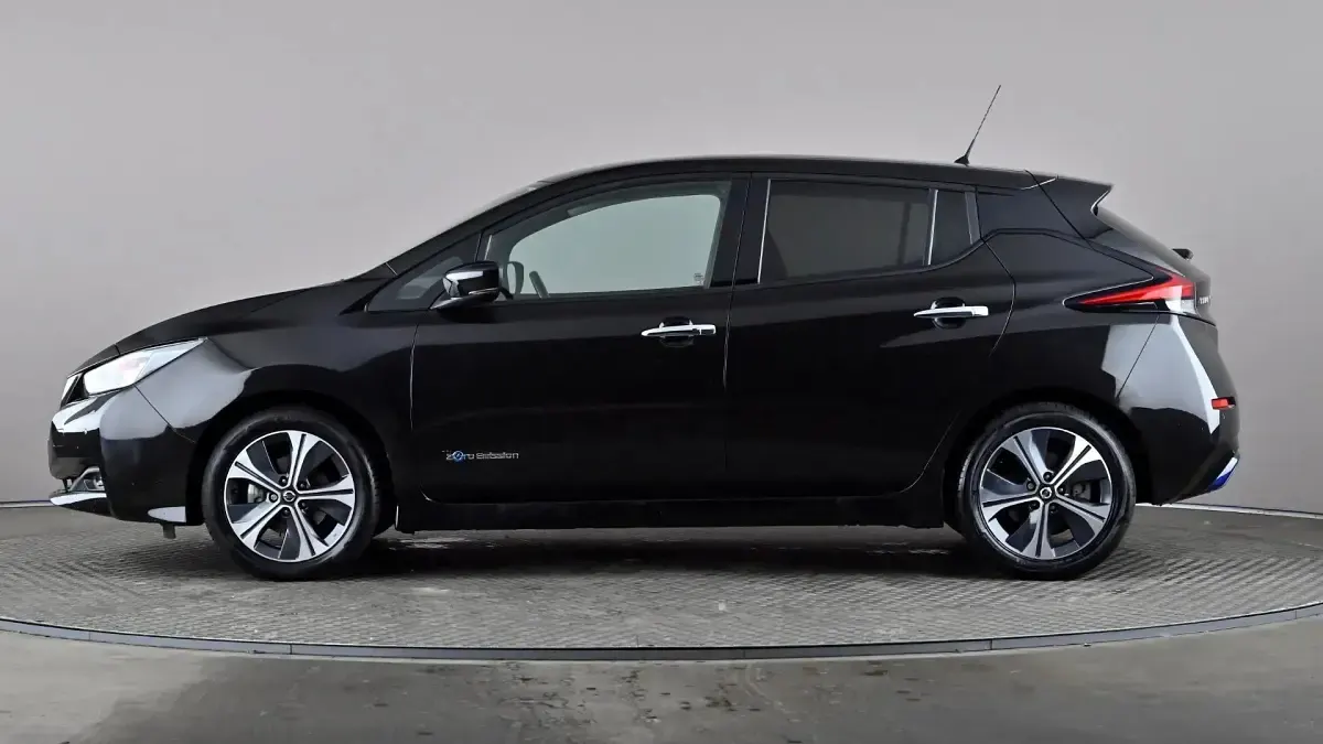 Used Nissan Leaf Tekna 110 kW (150 HP) 2019 Black Hatchback