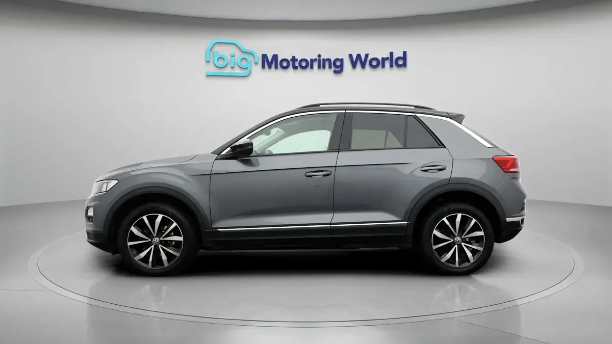 Used VW T-Roc Design 150 HP (110 kW) 2019 Grey SUV
