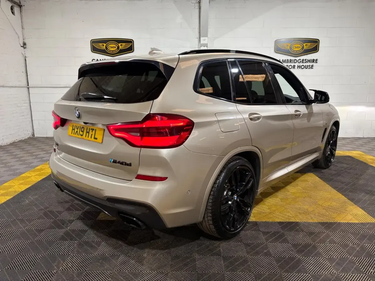 Used BMW X3 Impressive 2019 Bronze/white SUV