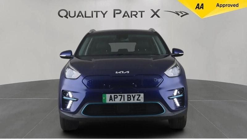 Used Kia Niro 150 kW (204 HP) 2022 Blue SUV