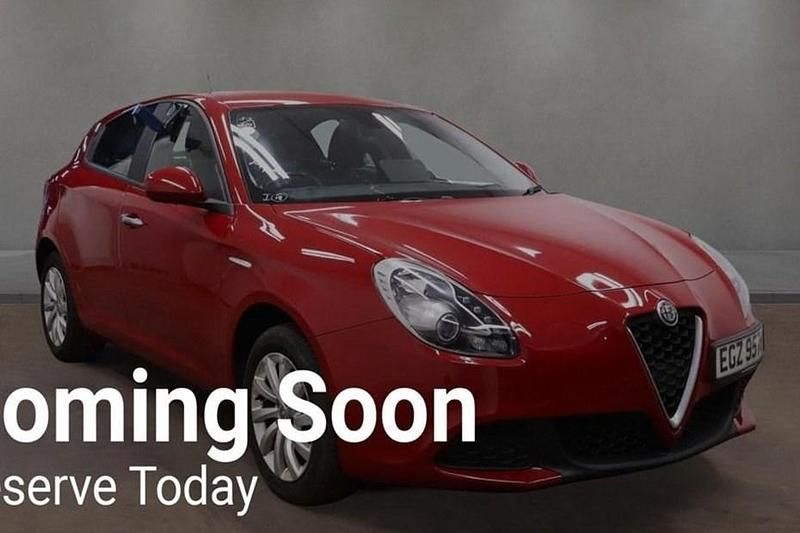Used Alfa Romeo Giulietta 120 HP (88 kW) 2017 Red Hatchback