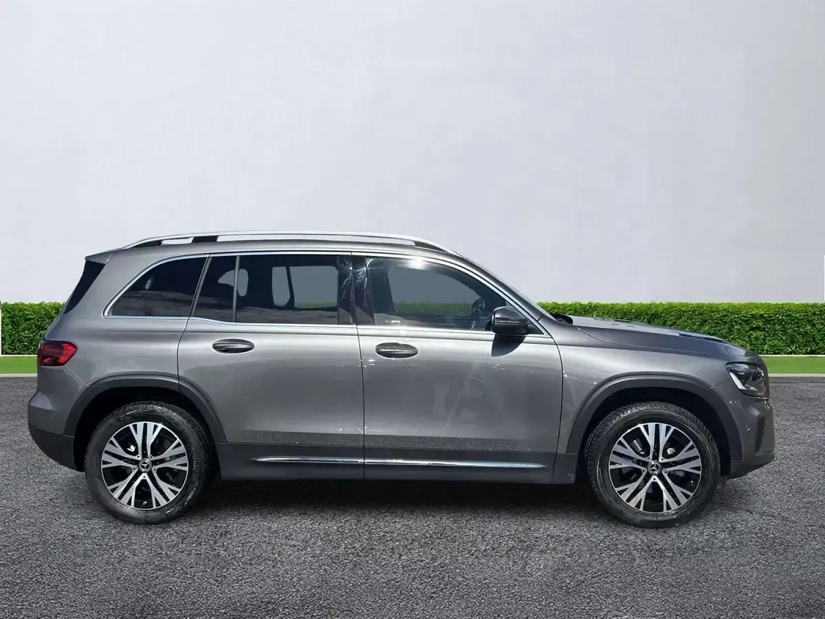 Used Mercedes GLB200 Executive 163 HP (119 kW) 2025 Grey SUV