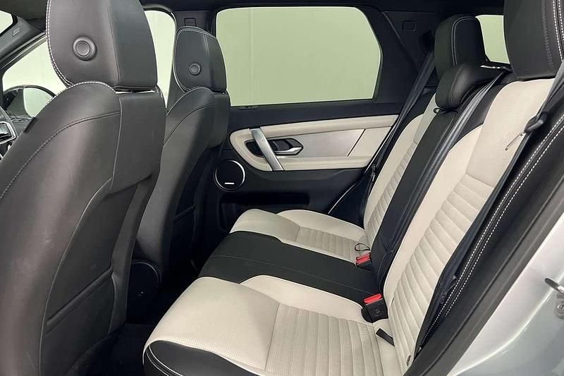 Used Land Rover Discovery 5 SE Dynamic 245 HP (180 kW) 2022 Silver SUV