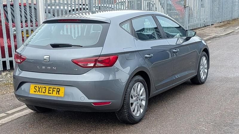 Used Seat Leon SE 110 HP (80 kW) 2013 Grey Hatchback