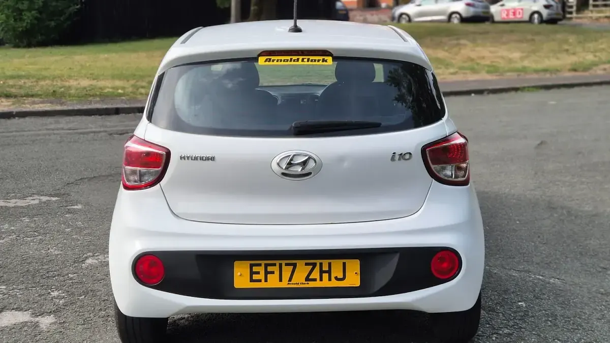 Used Hyundai i10 SE 2017 White Hatchback