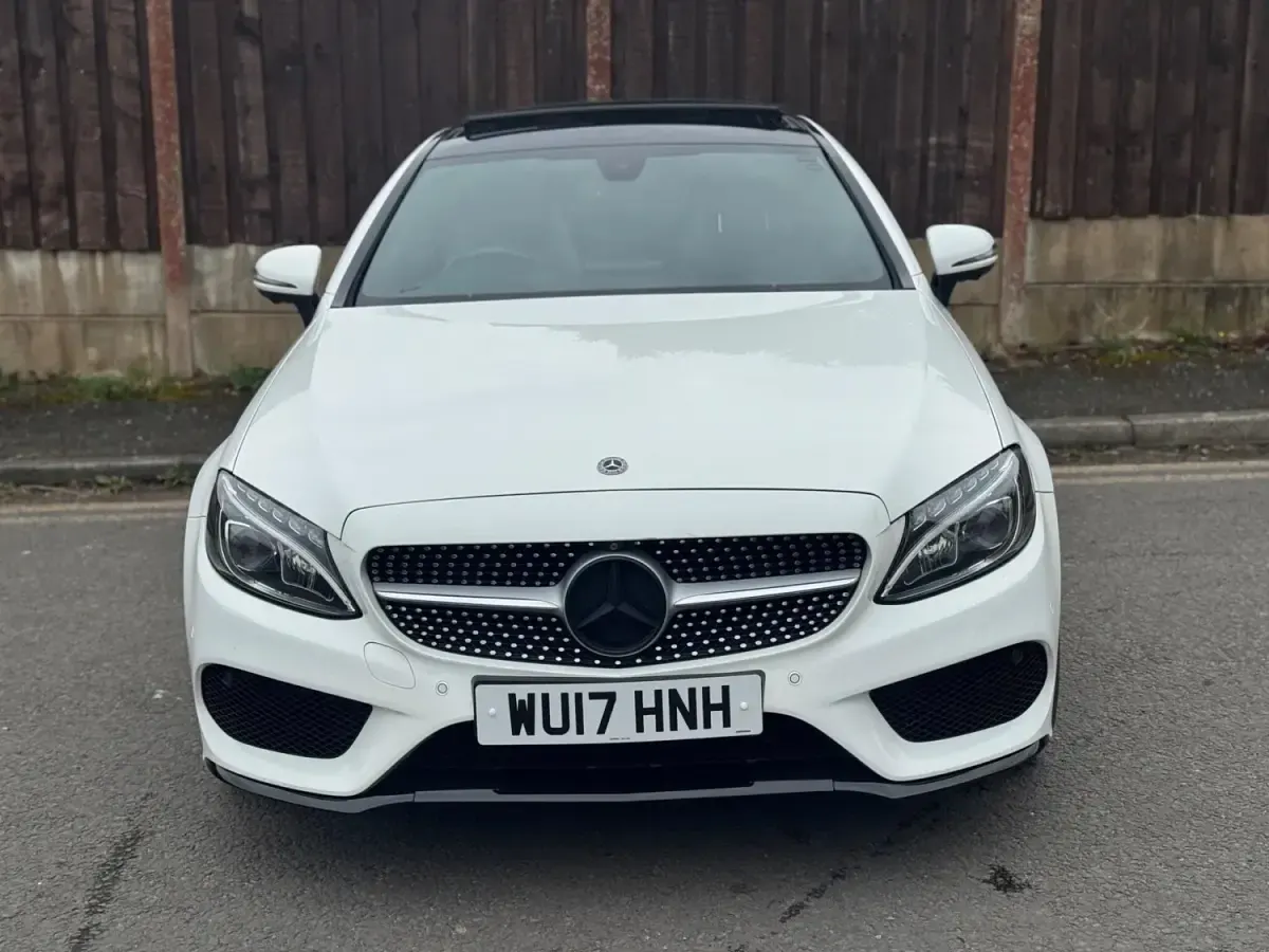 Begagnad Mercedes C220 AMG Line Premium 2017 Vit Sportkupé