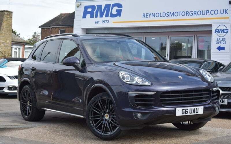 Used 2018 Porsche Cayenne Platinum Edition SUV | £19,999 (Fair price) - Image 1/3
