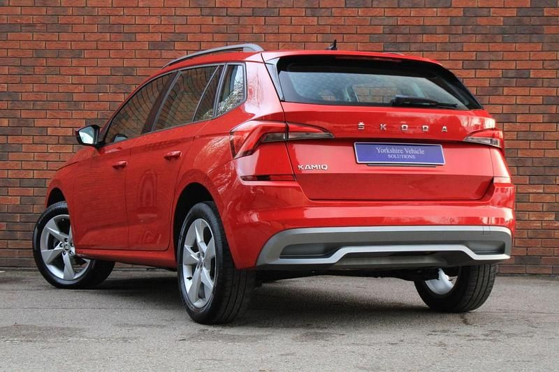 Used Skoda Kamiq SE 150 HP (110 kW) 2019 Red SUV