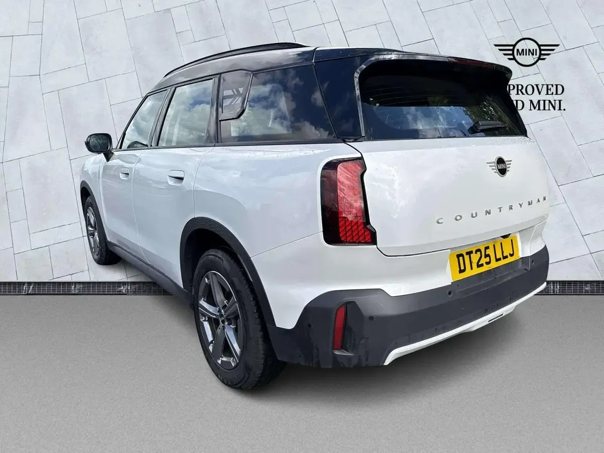 Used Mini Countryman Classic 170 HP (125 kW) 2025 White SUV