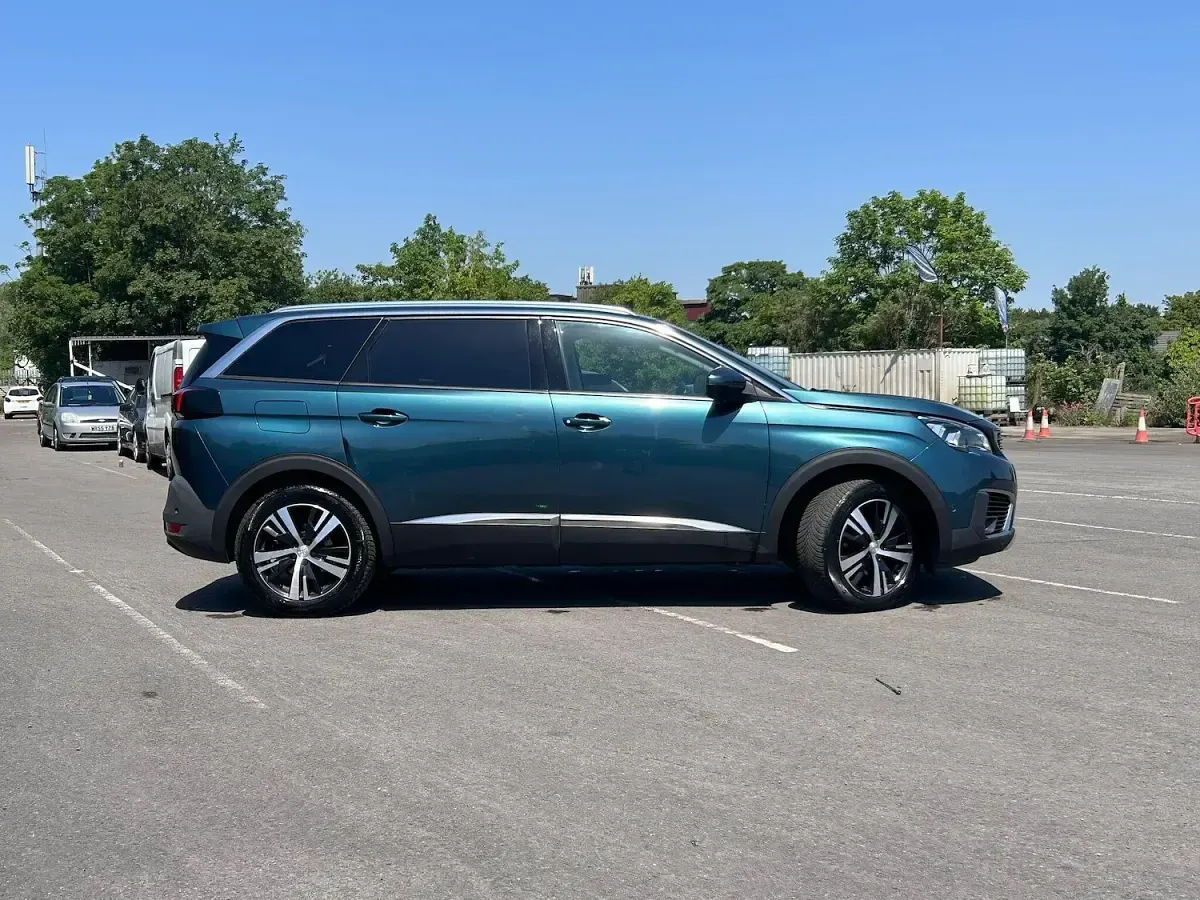 Used Peugeot 5008 Allure 2018 Green SUV